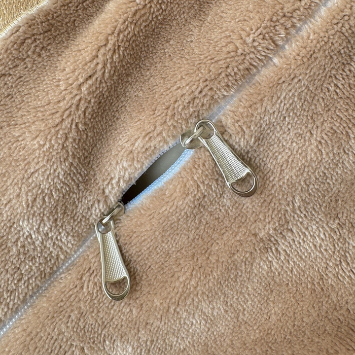 91家纺网 家纺一手货源 找家纺 懒猫家纺 2025新款牛奶绒印花刺绣四件套 条纹小熊