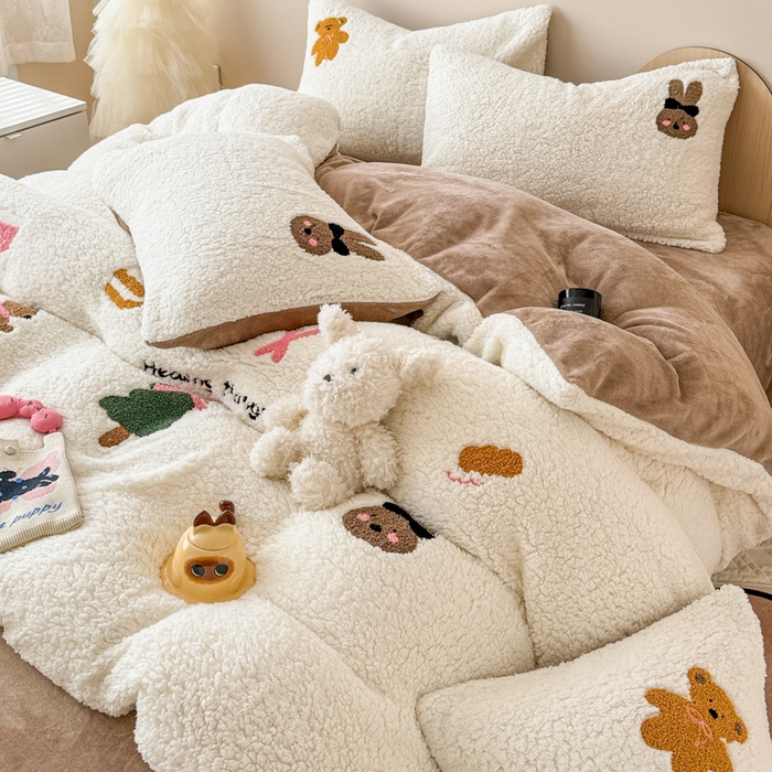 91家纺网 家纺一手货源 找家纺 懒猫家纺 2024新款羊羔绒刺绣四件套 奇妙兔