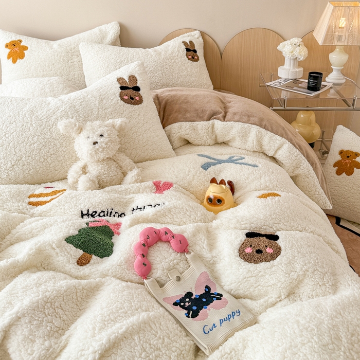 91家纺网 家纺一手货源 找家纺 懒猫家纺 2024新款羊羔绒刺绣四件套 奇妙兔