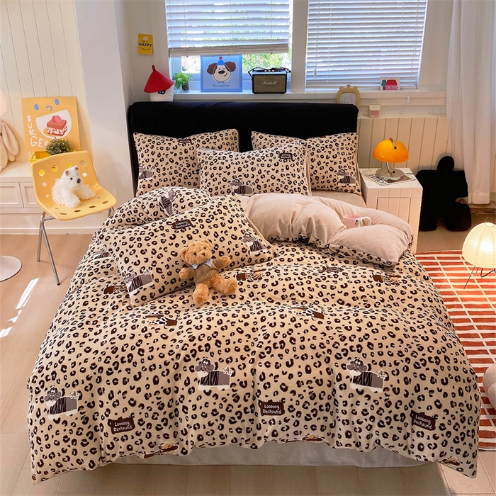 91家纺网 家纺一手货源 找家纺 （总）佰亿莱 2025直播新款印花小清新法莱绒牛奶绒四件套