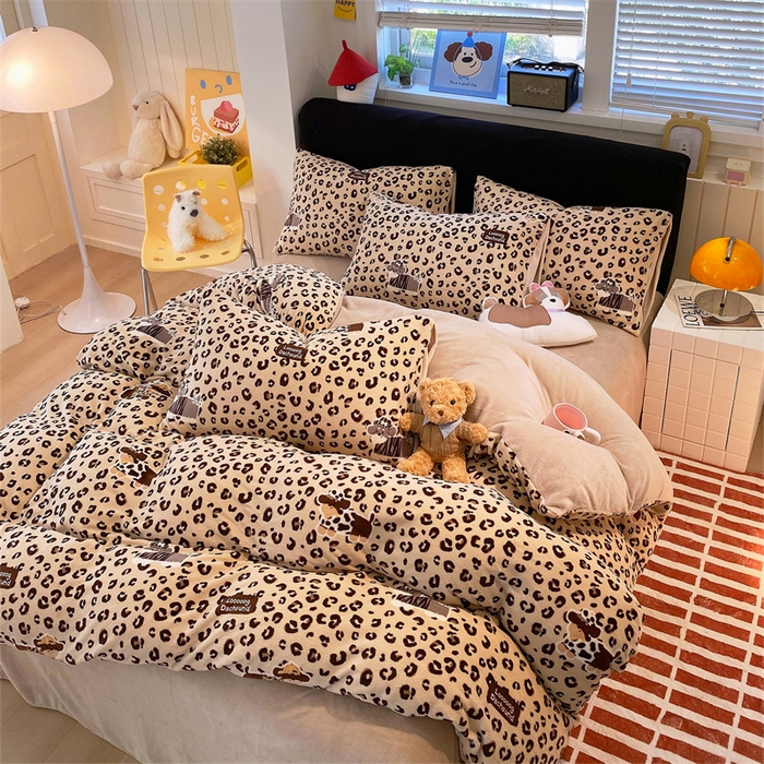 91家纺网 家纺一手货源 找家纺 （总）佰亿莱 2025直播新款印花小清新法莱绒牛奶绒四件套