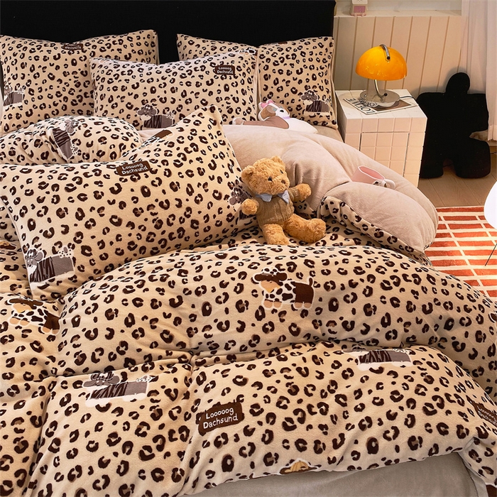 91家纺网 家纺一手货源 找家纺 （总）佰亿莱 2025直播新款印花小清新法莱绒牛奶绒四件套