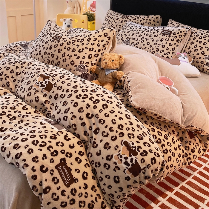 91家纺网 家纺一手货源 找家纺 （总）佰亿莱 2025直播新款印花小清新法莱绒牛奶绒四件套