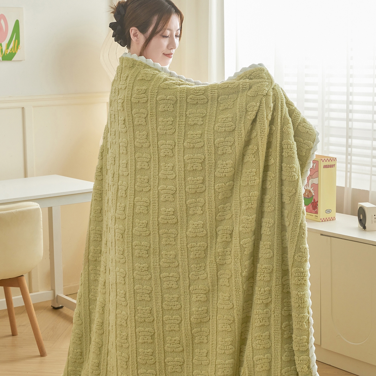 91家纺网 家纺一手货源 找家纺 世纪绒品 2025新款A类立体牛奶绒雕花绒单层毛毯毯子-多宝熊 多宝熊 果绿