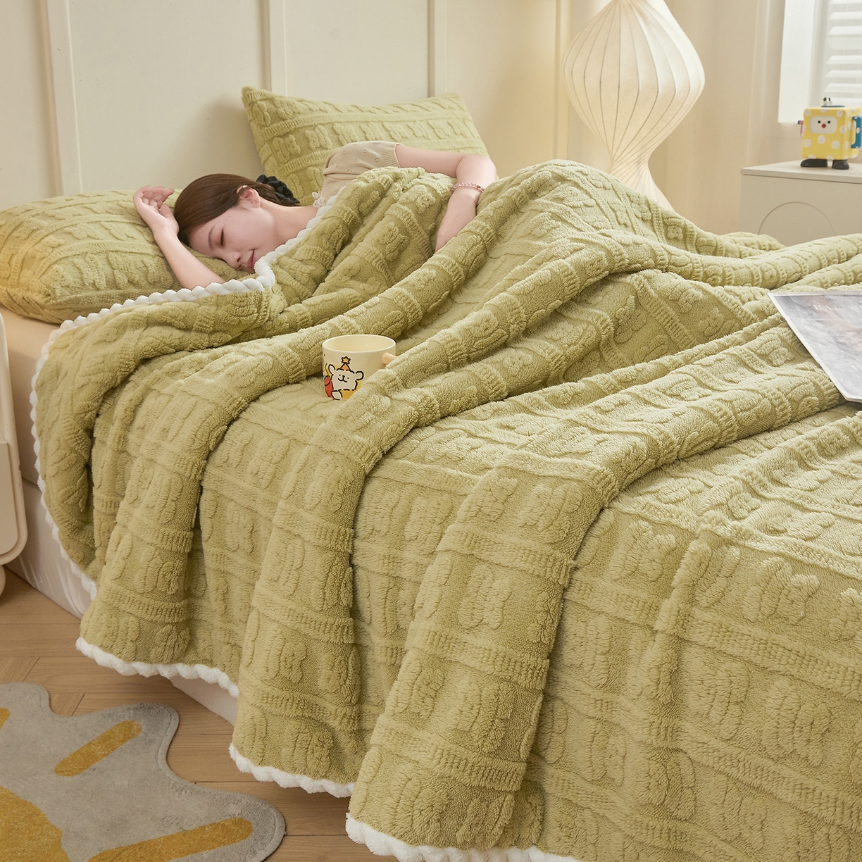 91家纺网 家纺一手货源 找家纺 世纪绒品 2025新款A类立体牛奶绒雕花绒单层毛毯毯子-多宝熊 多宝熊 果绿