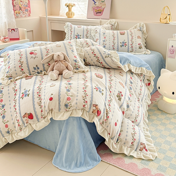 91家纺网 家纺一手货源 找家纺 懒猫家纺 2025新款韩版牛奶绒四件套 花园小兔