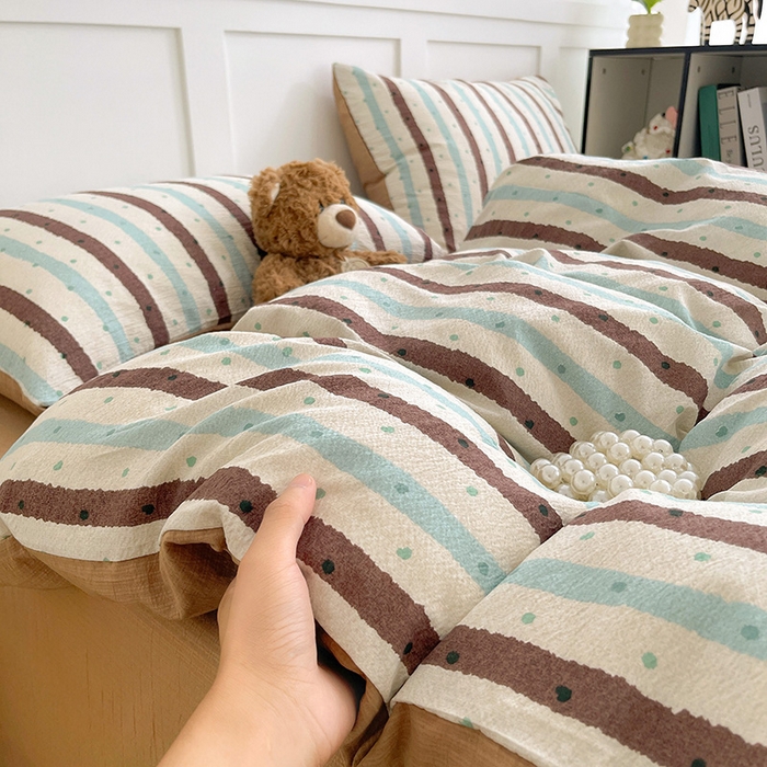 91家纺网 家纺一手货源 找家纺 王朝国际 2026新款爆款云感亚麻有氧双层纱皱皱双层纱四件套 棕绿条纹