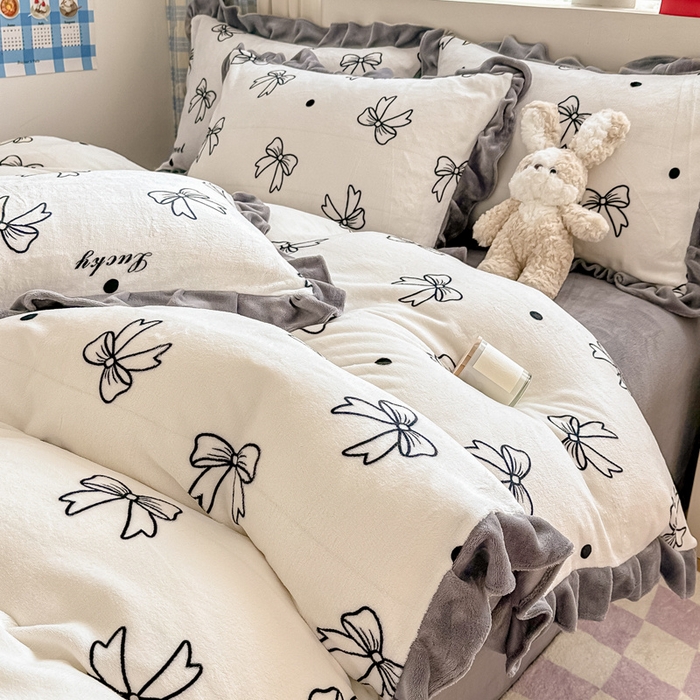 91家纺网 家纺一手货源 找家纺 懒猫家纺 2025新款韩版牛奶绒四件套 蝴蝶结