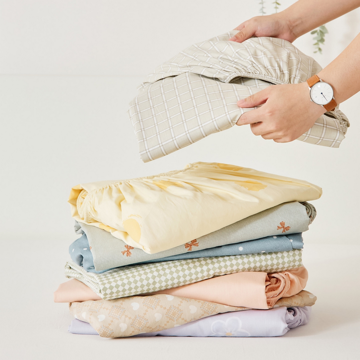 91家纺网 家纺一手货源 找家纺 EH家居 2025新款全棉小清新印花单床笠-织光系列 组合图仅供展示