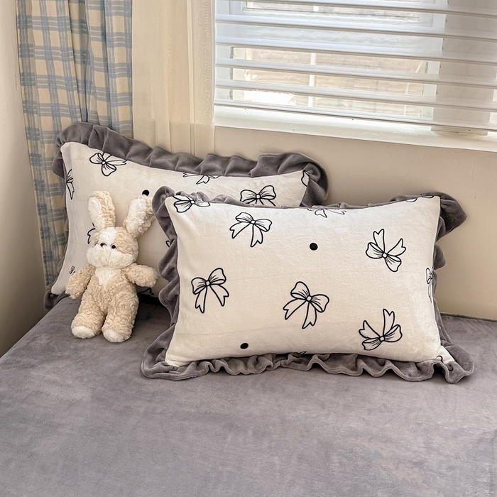 91家纺网 家纺一手货源 找家纺 懒猫家纺 2025新款韩版牛奶绒四件套 蝴蝶结