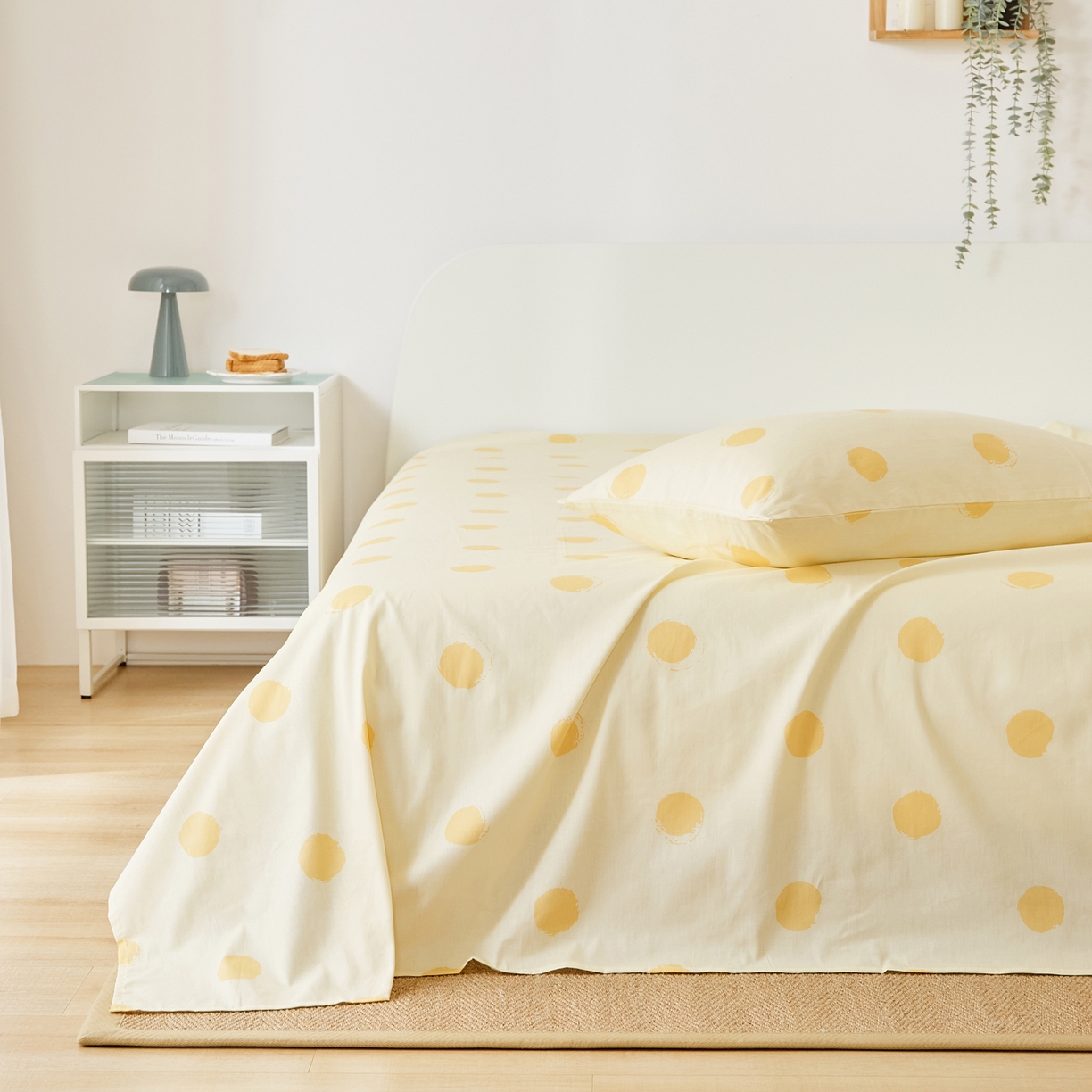 91家纺网 家纺一手货源 找家纺 EH家居 2025新款全棉小清新印花单床单-织光系列 黄色大波点