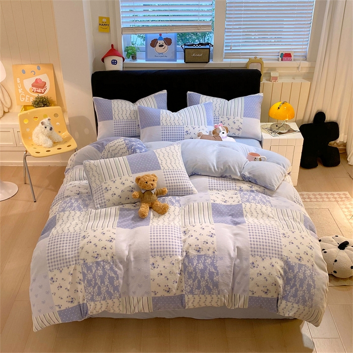 91家纺网 家纺一手货源 找家纺 佰亿莱 2025直播新款印花小清新法莱绒牛奶绒四件套百福蓝