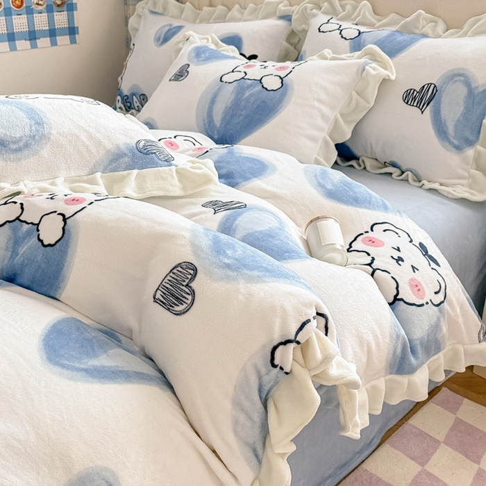 91家纺网 家纺一手货源 找家纺 懒猫家纺 2025新款韩版牛奶绒四件套 可爱熊