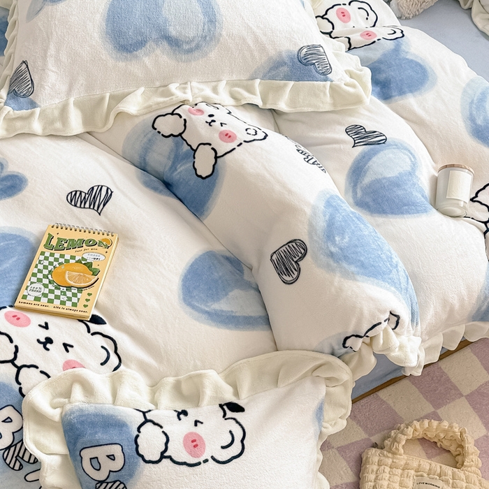 91家纺网 家纺一手货源 找家纺 懒猫家纺 2025新款韩版牛奶绒四件套 可爱熊