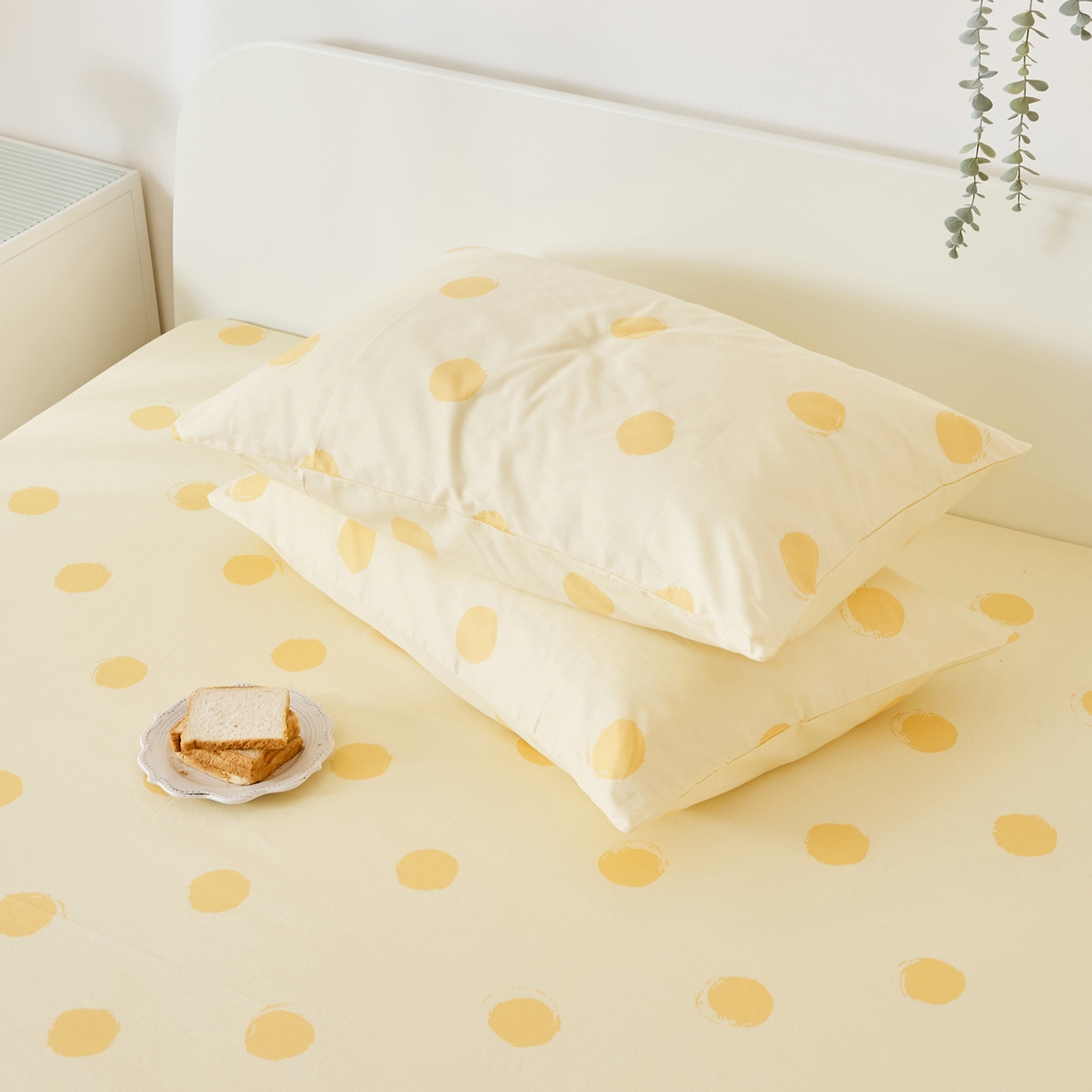 91家纺网 家纺一手货源 找家纺 EH家居 2025新款全棉小清新印花单枕套-织光系列 黄色大波点