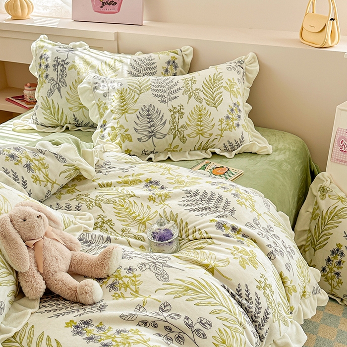 91家纺网 家纺一手货源 找家纺 懒猫家纺 2025新款韩版牛奶绒四件套 绿野仙踪