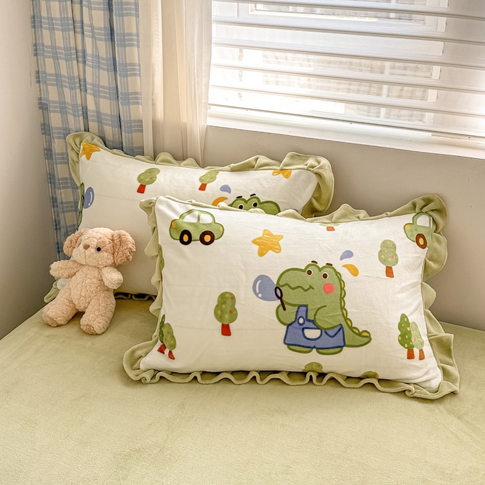 91家纺网 家纺一手货源 找家纺 懒猫家纺 2025新款韩版牛奶绒四件套 泡泡恐龙