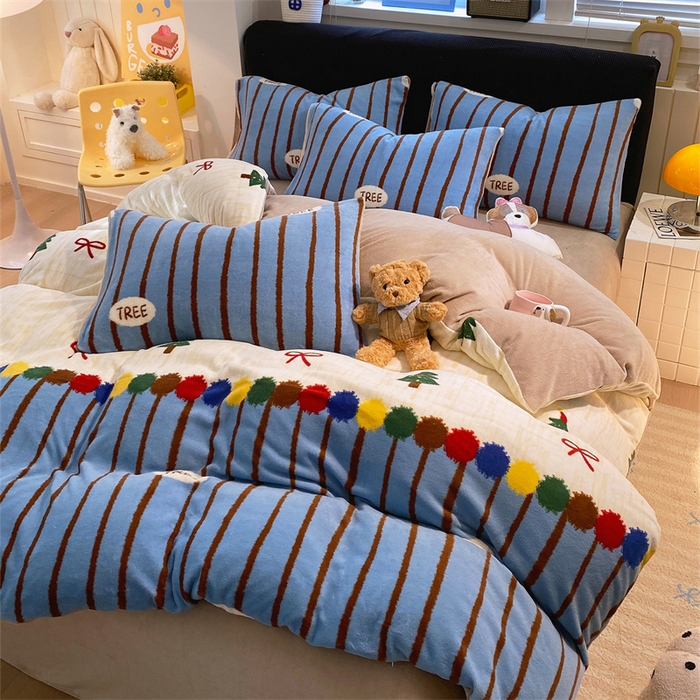 91家纺网 家纺一手货源 找家纺 佰亿莱 2025直播新款印花小清新法莱绒牛奶绒四件套梦幻森林