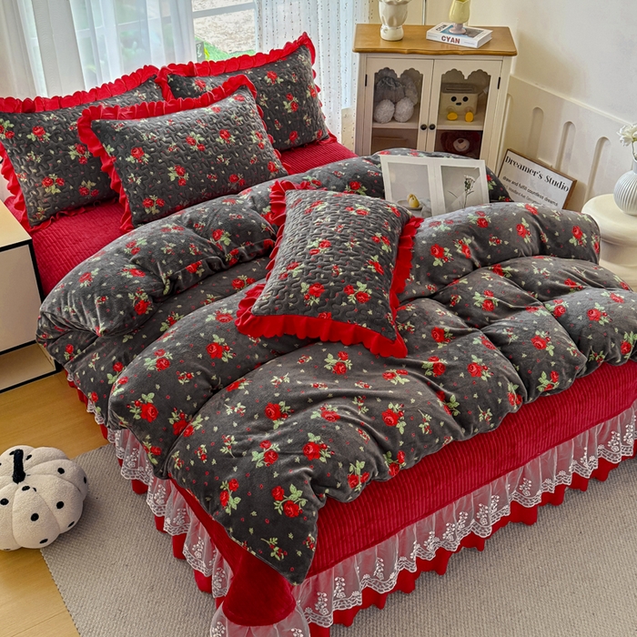 91家纺网 家纺一手货源 找家纺 （总）艺慕家纺 2025新款时尚印花牛奶绒床盖四件套