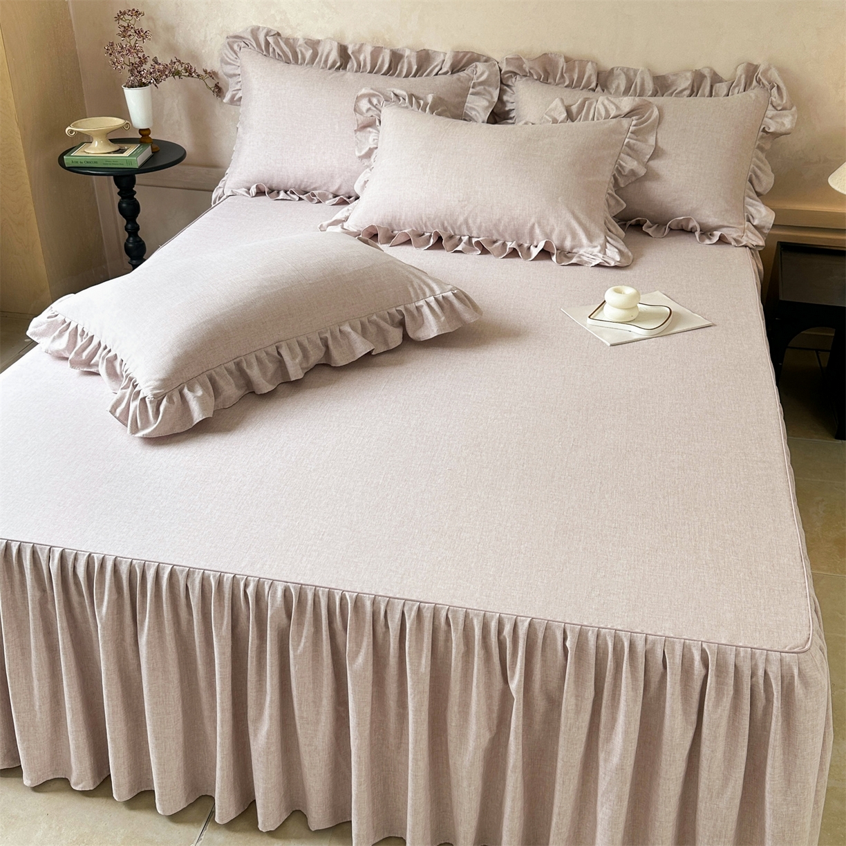 91家纺网 家纺一手货源 找家纺 （总）忘忧草 2025新款纯色色织芙蓉棉单床裙-维密系列