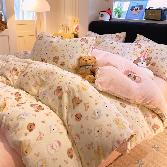 91家纺网 家纺一手货源 找家纺 佰亿莱 2025直播新款印花小清新法莱绒牛奶绒四件套汪仔乐园