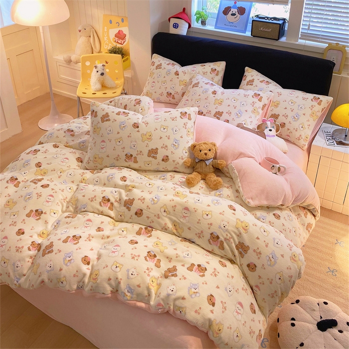 91家纺网 家纺一手货源 找家纺 佰亿莱 2025直播新款印花小清新法莱绒牛奶绒四件套汪仔乐园