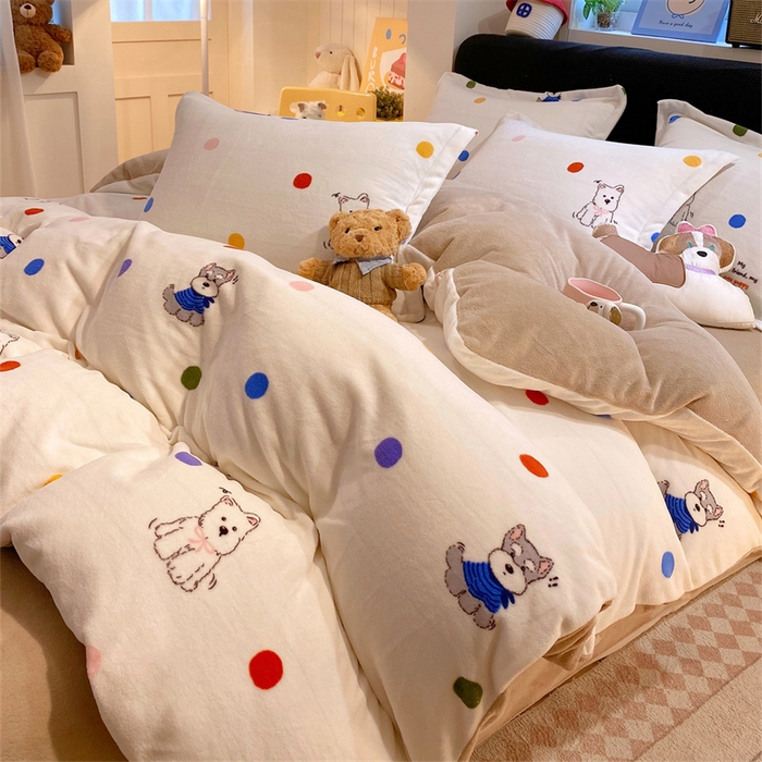 91家纺网 家纺一手货源 找家纺 佰亿莱 2025直播新款印花小清新法莱绒牛奶绒四件套波点狗