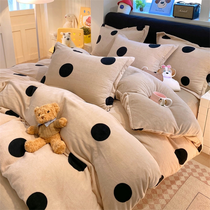 91家纺网 家纺一手货源 找家纺 佰亿莱 2025直播新款印花小清新法莱绒牛奶绒四件套奶油波波