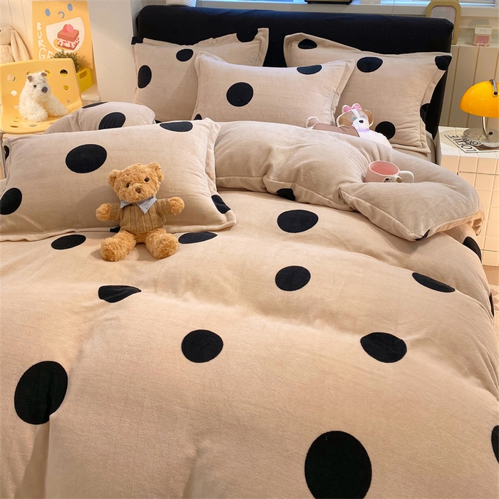 91家纺网 家纺一手货源 找家纺 佰亿莱 2025直播新款印花小清新法莱绒牛奶绒四件套奶油波波