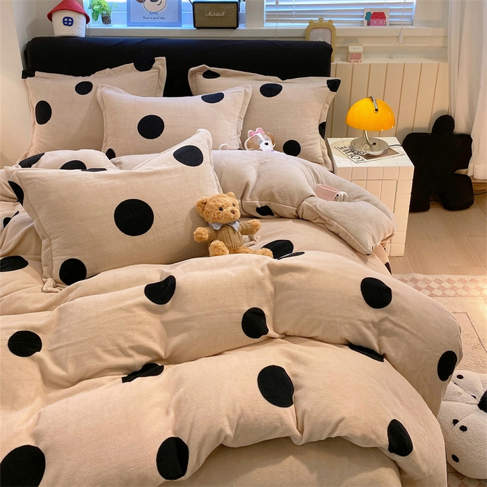 91家纺网 家纺一手货源 找家纺 佰亿莱 2025直播新款印花小清新法莱绒牛奶绒四件套奶油波波