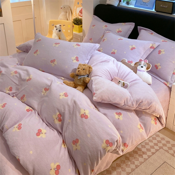 91家纺网 家纺一手货源 找家纺 佰亿莱 2025直播新款印花小清新法莱绒牛奶绒四件套乌梅子酱