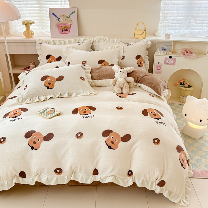 91家纺网 家纺一手货源 找家纺 懒猫家纺 2025新款韩版牛奶绒四件套 甜甜圈小狗