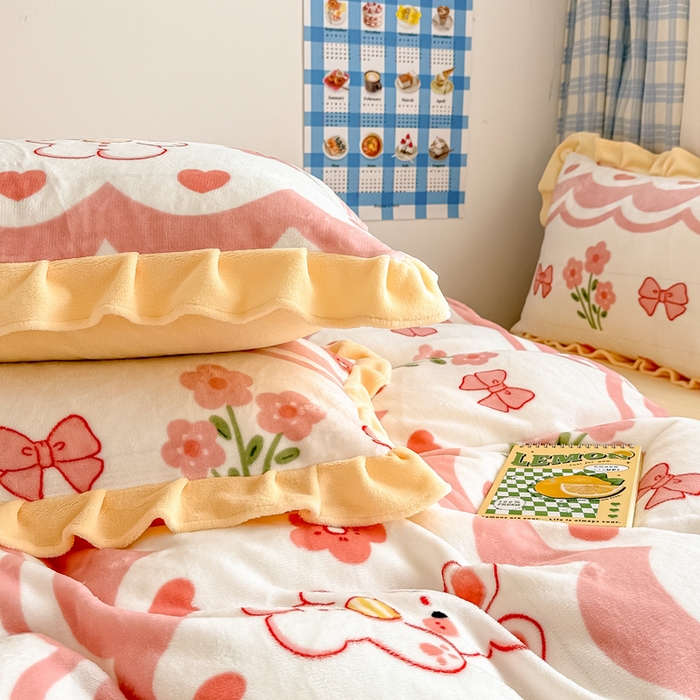 91家纺网 家纺一手货源 找家纺 懒猫家纺 2025新款韩版牛奶绒四件套 甜心兔