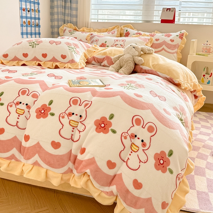 91家纺网 家纺一手货源 找家纺 懒猫家纺 2025新款韩版牛奶绒四件套 甜心兔