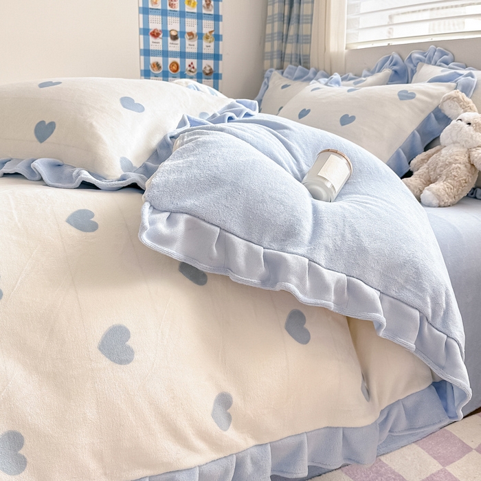 91家纺网 家纺一手货源 找家纺 懒猫家纺 2025新款韩版牛奶绒四件套 小爱心