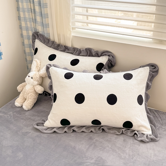 91家纺网 家纺一手货源 找家纺 懒猫家纺 2025新款韩版牛奶绒四件套 小波点