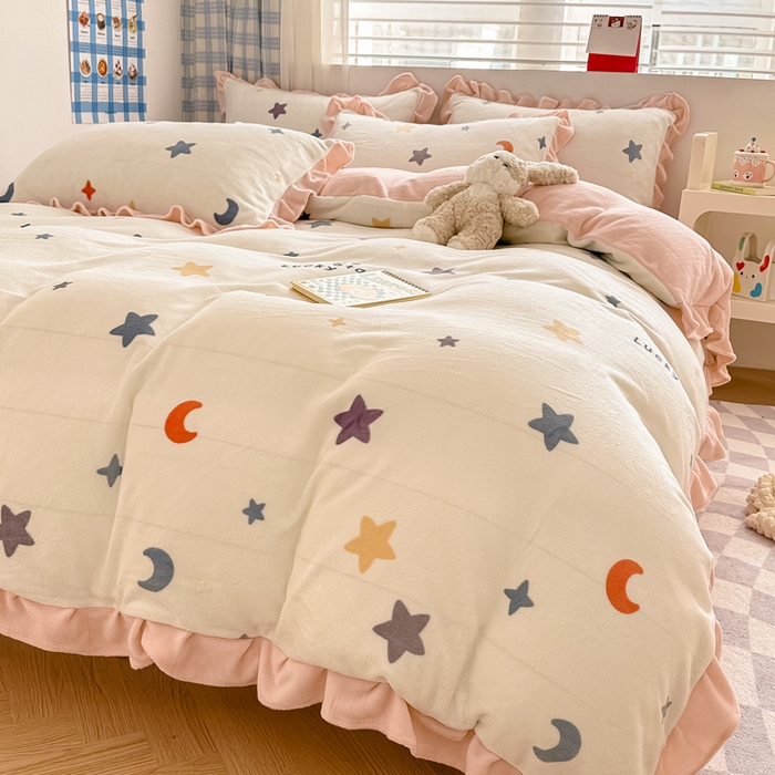 91家纺网 家纺一手货源 找家纺 懒猫家纺 2025新款韩版牛奶绒四件套 小星愿