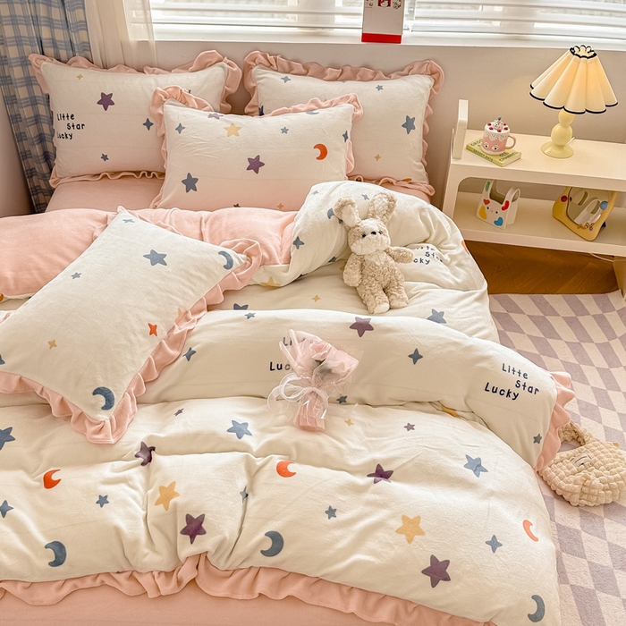 91家纺网 家纺一手货源 找家纺 懒猫家纺 2025新款韩版牛奶绒四件套 小星愿