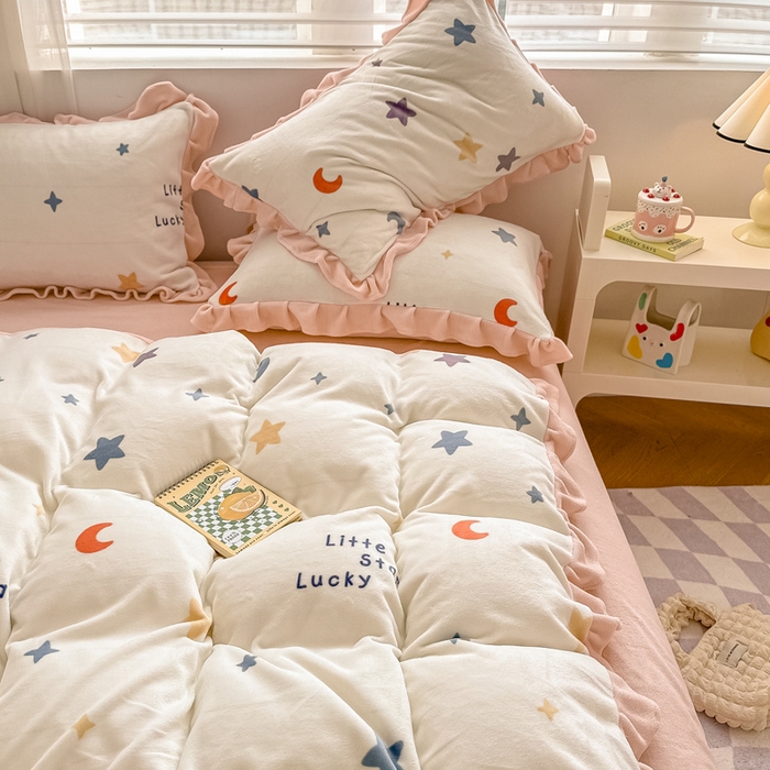 91家纺网 家纺一手货源 找家纺 懒猫家纺 2025新款韩版牛奶绒四件套 小星愿