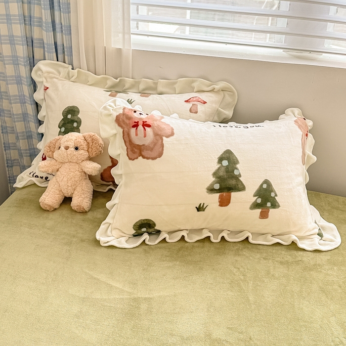 91家纺网 家纺一手货源 找家纺 懒猫家纺 2025新款韩版牛奶绒四件套 熊出没