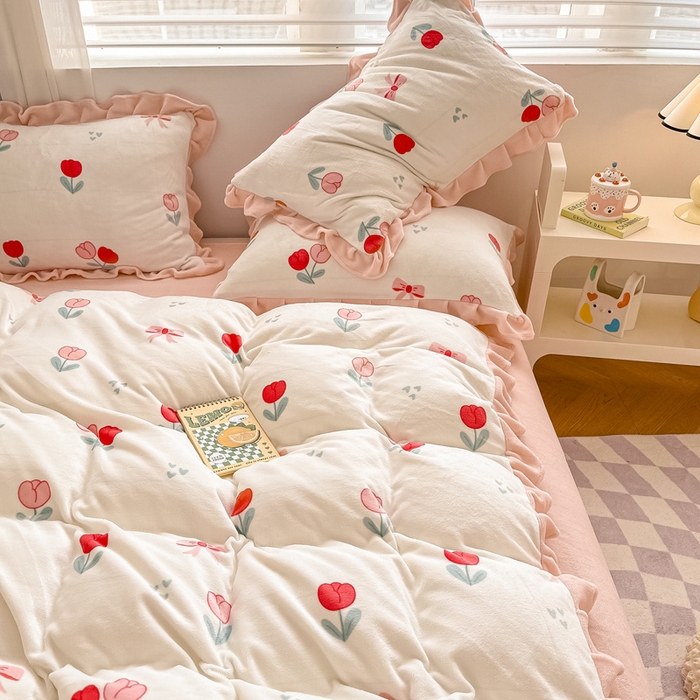 91家纺网 家纺一手货源 找家纺 懒猫家纺 2025新款韩版牛奶绒四件套 郁金香