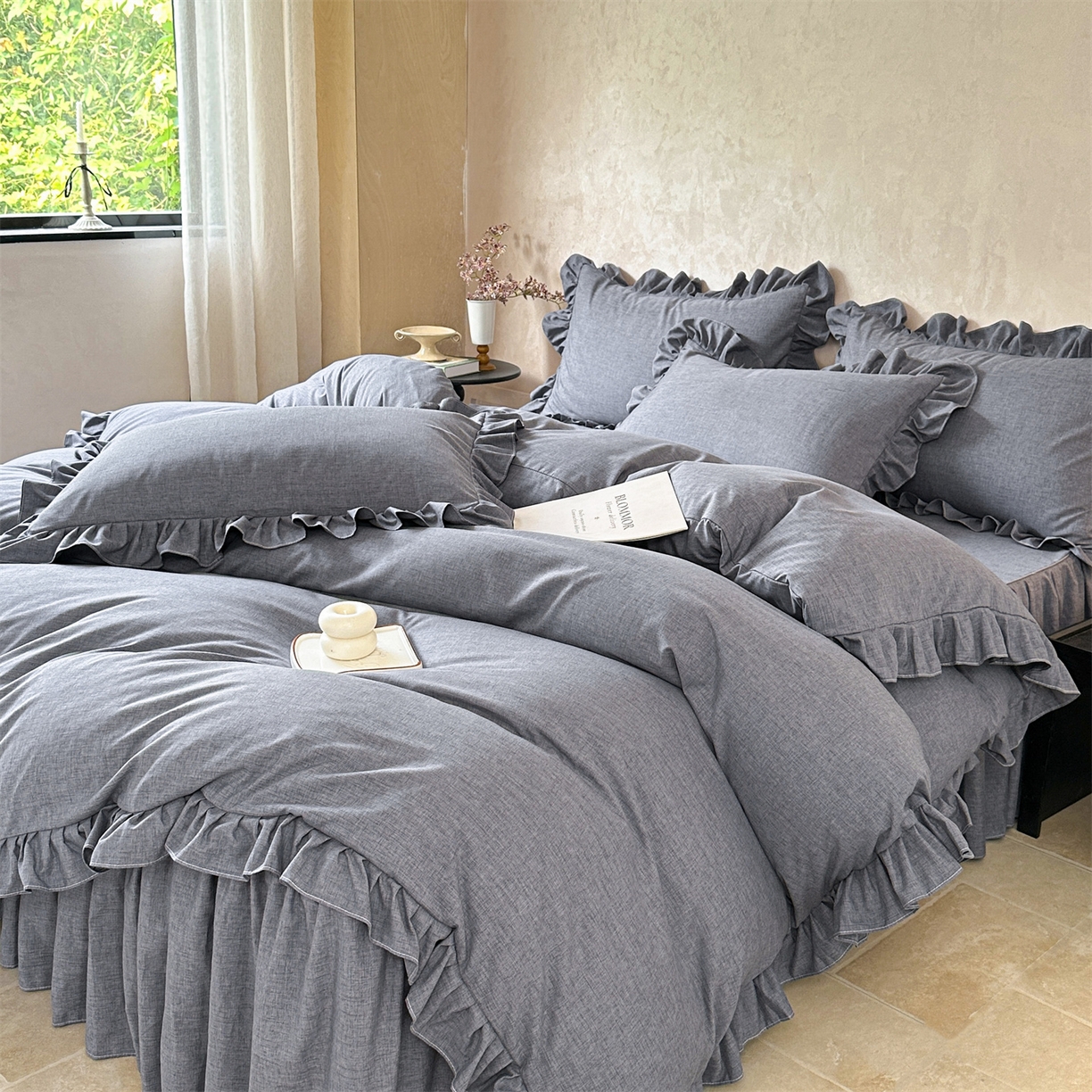 91家纺网 家纺一手货源 找家纺 忘忧草 2025新款纯色色织芙蓉棉床裙四件套-维密系列 维密-藏青蓝