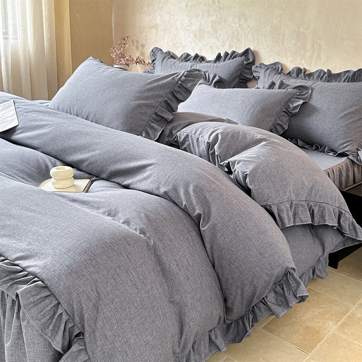 91家纺网 家纺一手货源 找家纺 忘忧草 2025新款纯色色织芙蓉棉床裙四件套-维密系列 维密-藏青蓝