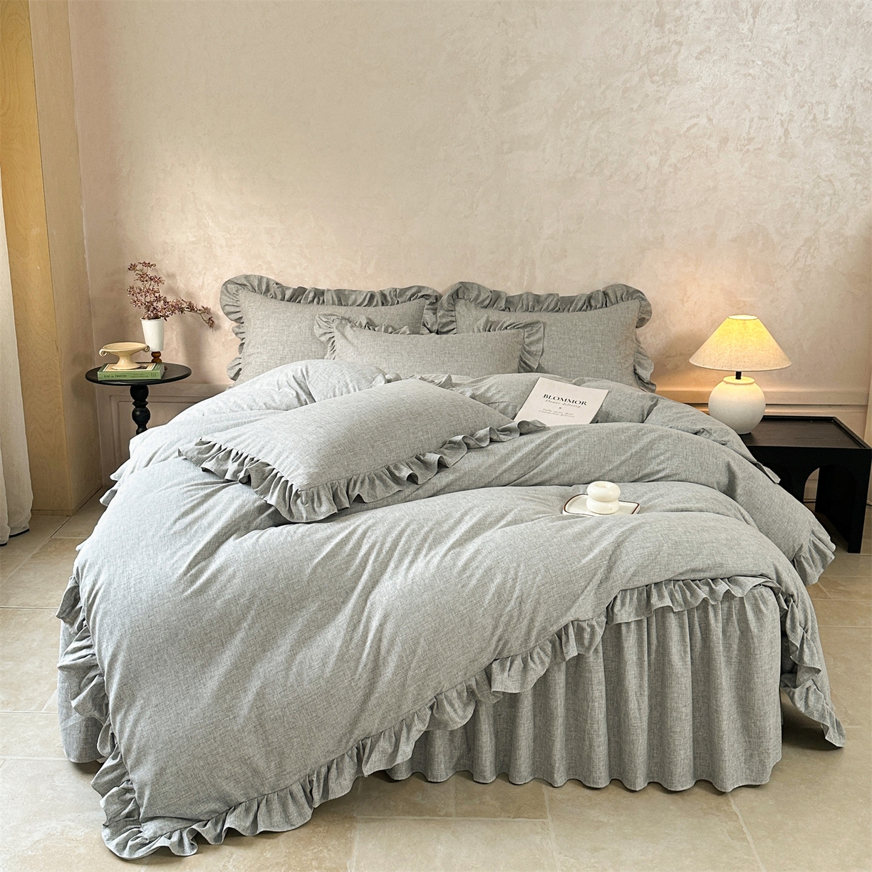 91家纺网 家纺一手货源 找家纺 忘忧草 2025新款纯色色织芙蓉棉床裙四件套-维密系列 维密-沉稳灰