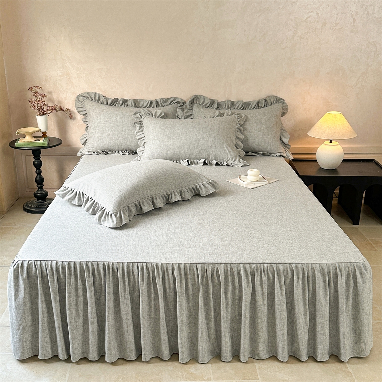 91家纺网 家纺一手货源 找家纺 忘忧草 2025新款纯色色织芙蓉棉床裙四件套-维密系列 维密-沉稳灰