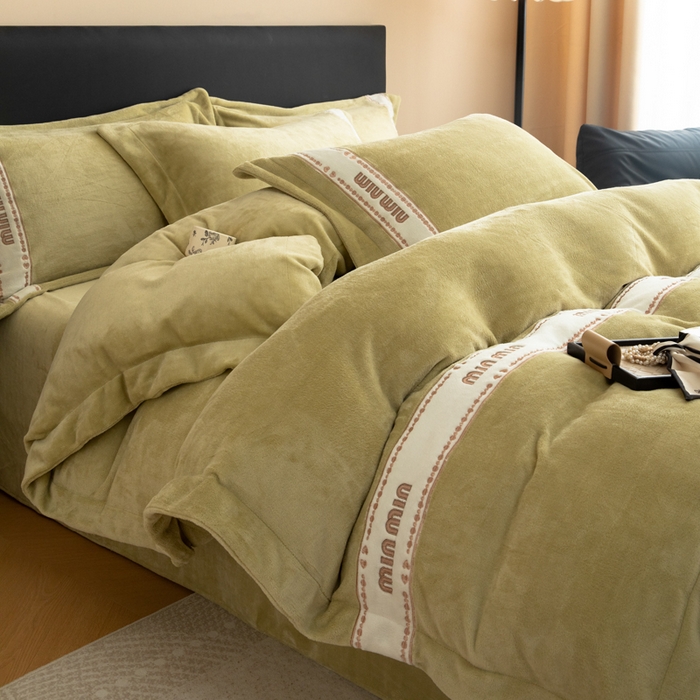 91家纺网 家纺一手货源 找家纺 （总）懒猫家纺 2025新款刺绣贴布绣牛奶绒四件套-珍妮