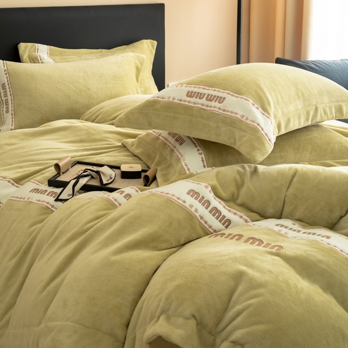 91家纺网 家纺一手货源 找家纺 （总）懒猫家纺 2025新款刺绣贴布绣牛奶绒四件套-珍妮