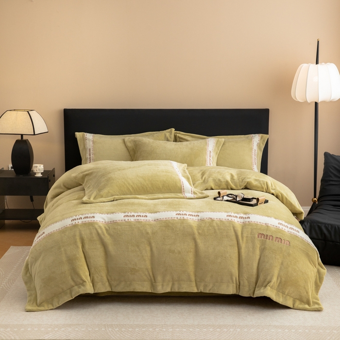 懒猫家纺 2025新款刺绣贴布绣牛奶绒四件套-珍妮 珍妮-艾黄绿