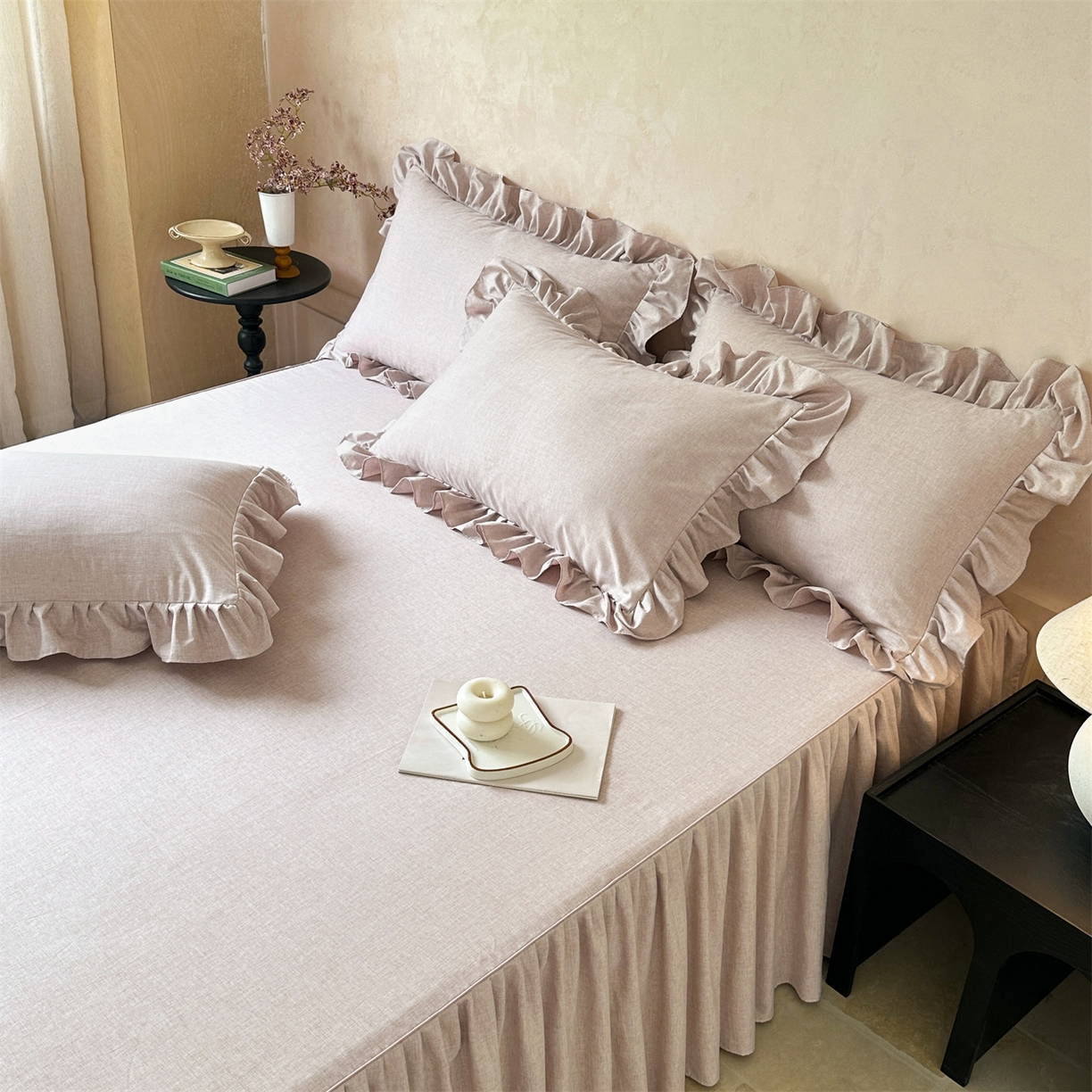 91家纺网 家纺一手货源 找家纺 忘忧草 2025新款纯色色织芙蓉棉床裙四件套-维密系列 维密-丁香紫