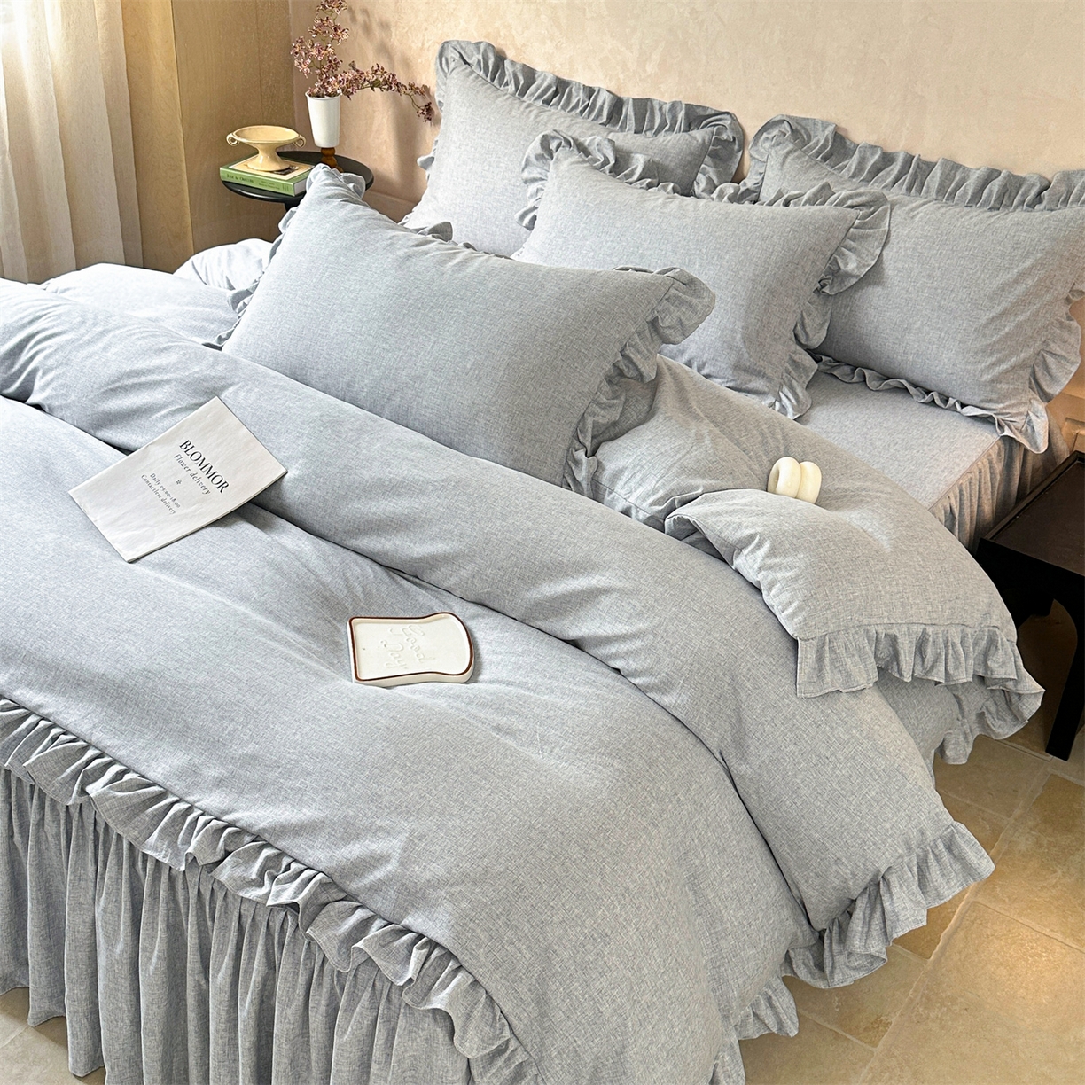 91家纺网 家纺一手货源 找家纺 忘忧草 2025新款纯色色织芙蓉棉床裙四件套-维密系列 维密-宁静蓝